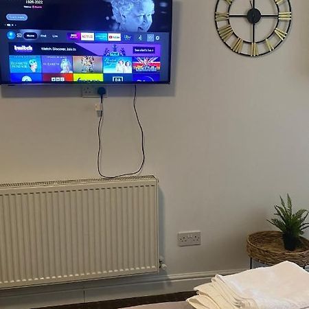 Bv Comfy Studio At Deighton Huddersfield Luaran gambar