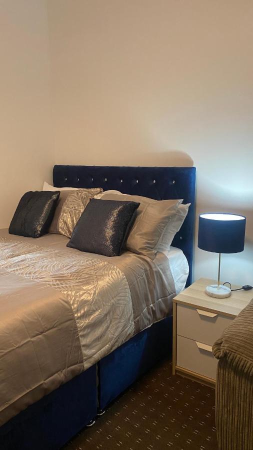 Bv Comfy Studio At Deighton Huddersfield Luaran gambar