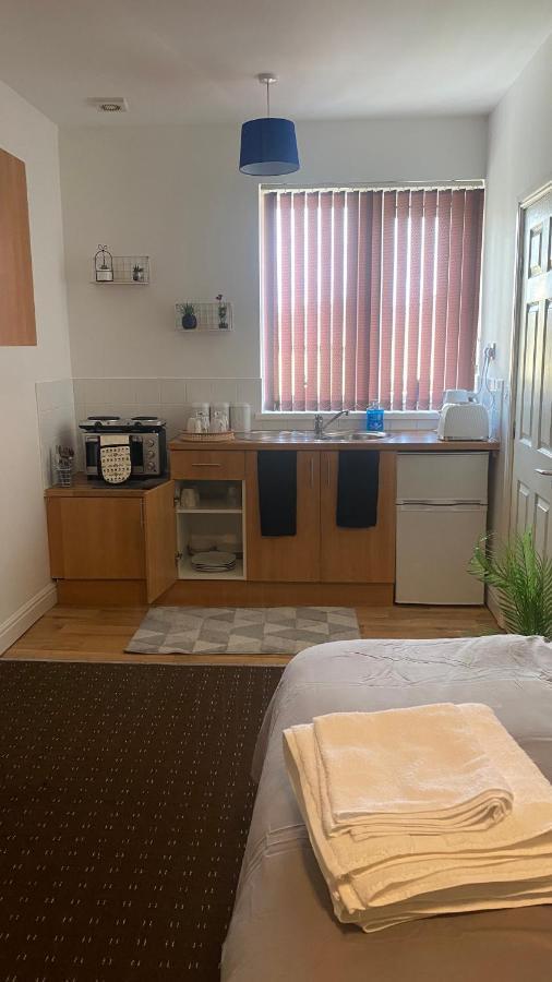 Bv Comfy Studio At Deighton Huddersfield Luaran gambar